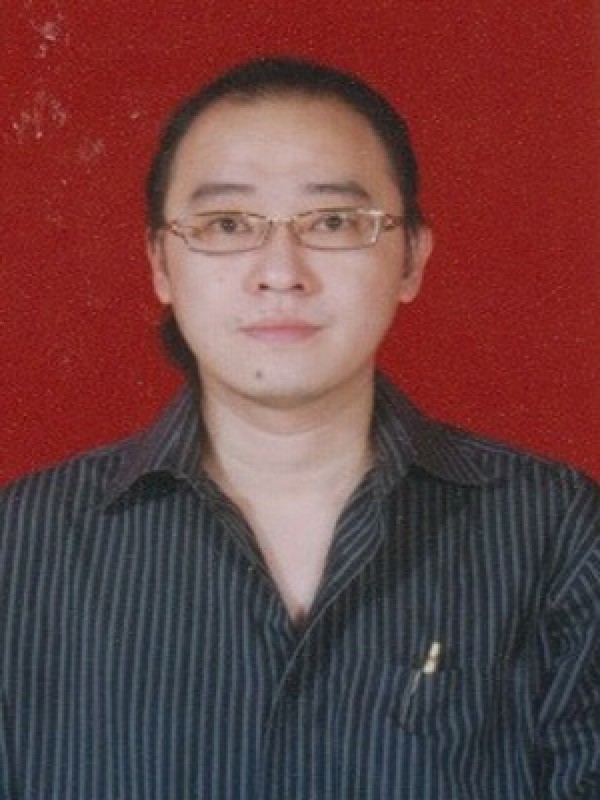 IVAN WAHYUDI